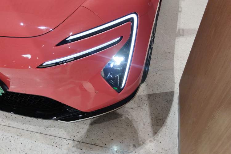 Used Avatr 06 2025 Pro Range-Extended Edition Left Front Headlight