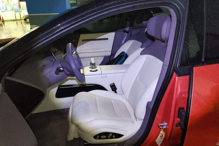 Used Avatr 06 2025 Pro Range-Extended Edition Left Front Seat