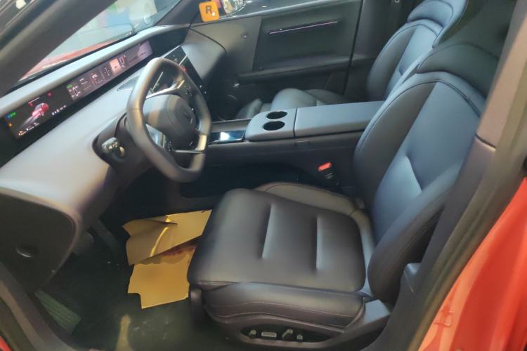 Used Avatr 06 2025 Max Extended-Range Edition Left Front Seat