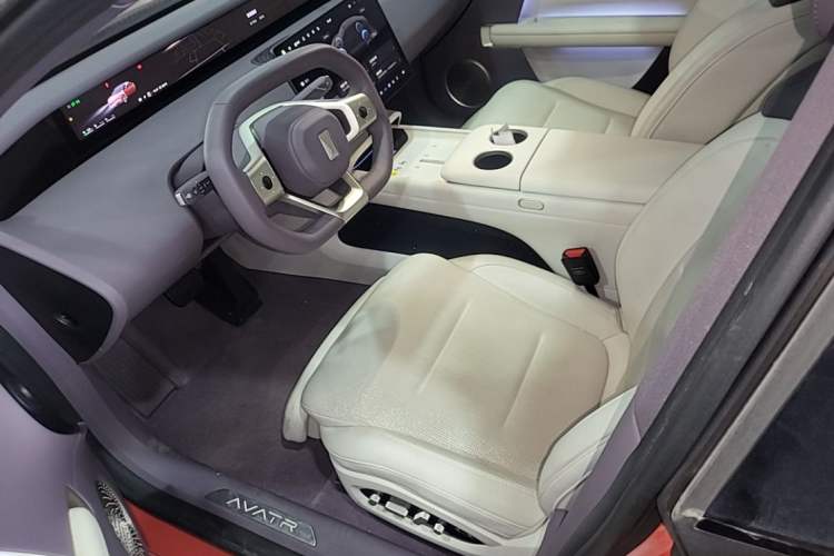 Used Avatr 06 2025 Pro Range-Extended Edition Left Front Seat