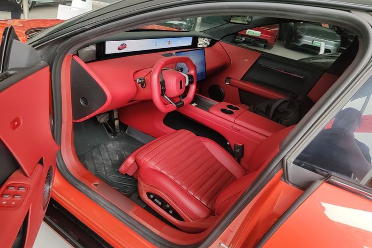 Used Avatr 06 2025 Ultra Pure Electric Edition Left Front Seat