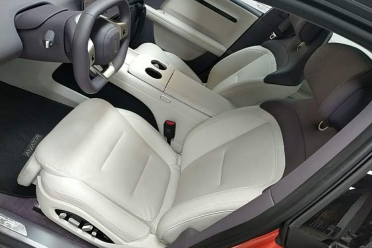 Used Avatr 06 2025 Pro Range-Extended Edition Left Front Seat