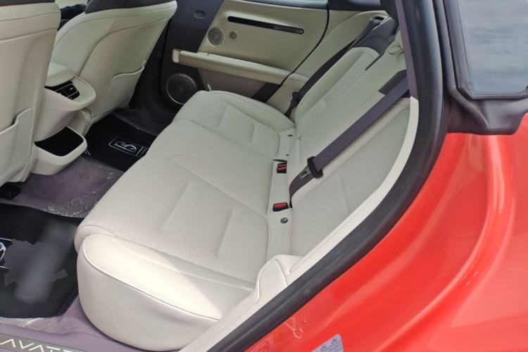 Used Avatr 06 2025 Pro Range-Extended Edition Left Rear Seat