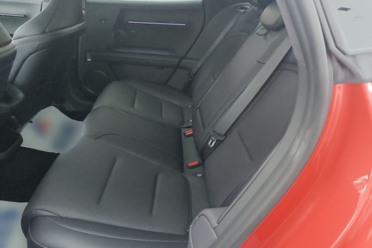 Used Avatr 06  Left Rear Seat