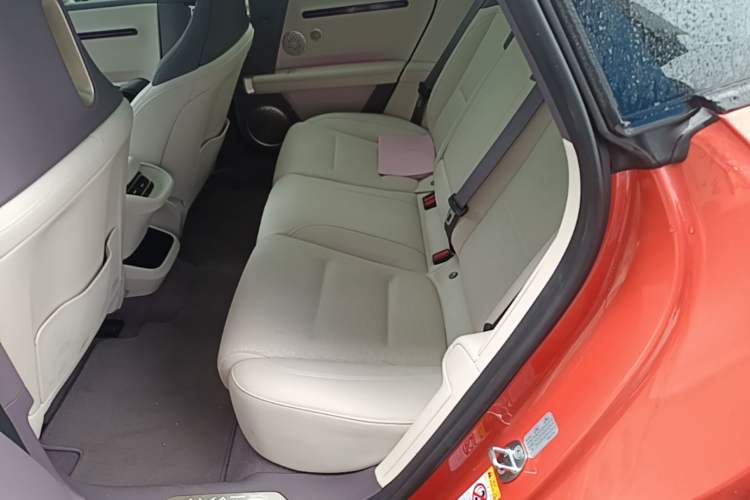 Used Avatr 06 2025 Pro Range-Extended Edition Left Rear Seat