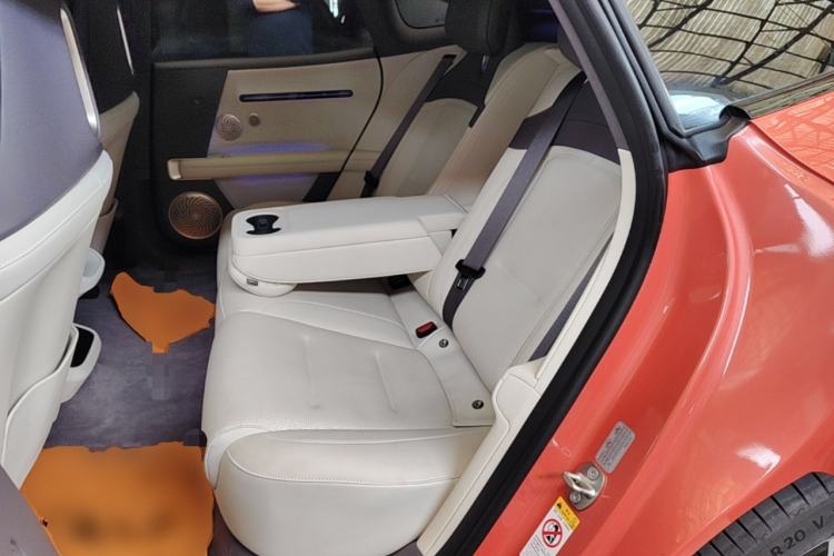 Used Avatr 06 2025 Pro Range-Extended Edition Left Rear Seat