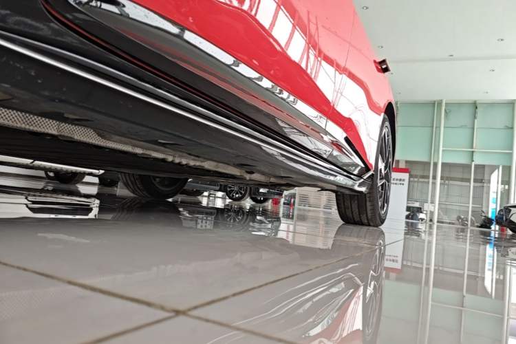 Used Avatr 06 2025 Pro Range-Extended Edition Left Side Sill