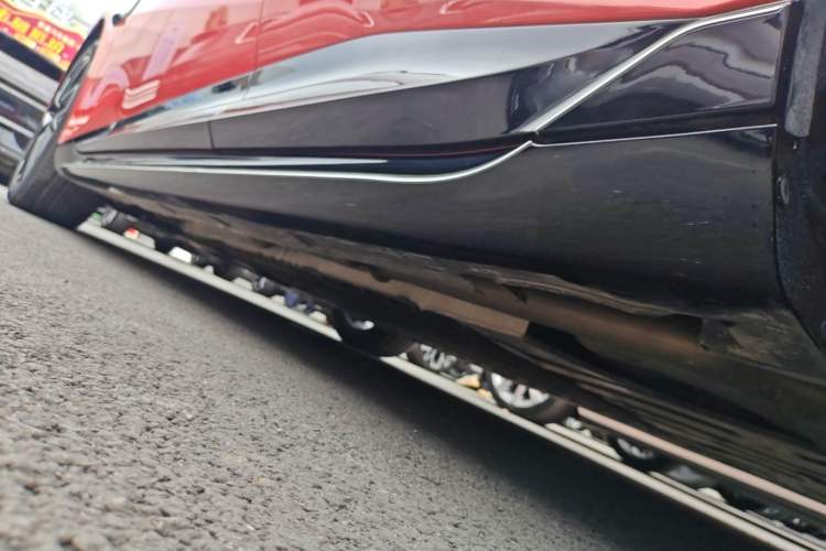 Used Avatr 06 2025 Pro Range-Extended Edition Left Side Sill