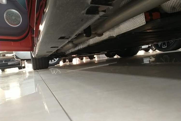 Used Avatr 06 2025 Pro Range-Extended Edition Left Side Sill