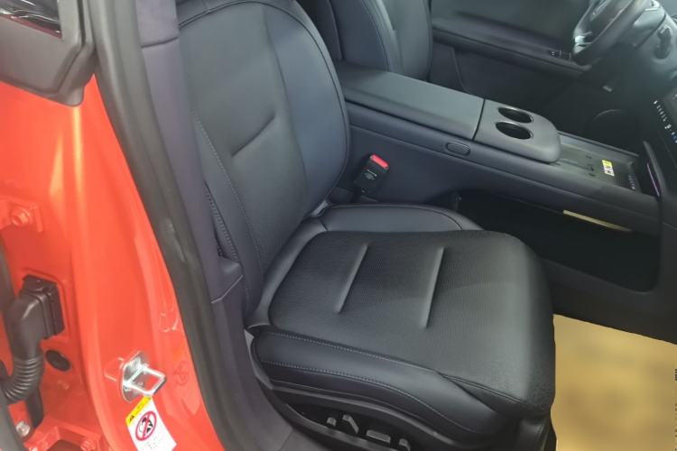 Used Avatr 06  Right Front Seat