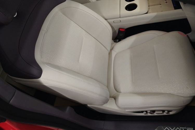 Used Avatr 06 2025 Pro Range-Extended Edition Right Front Seat