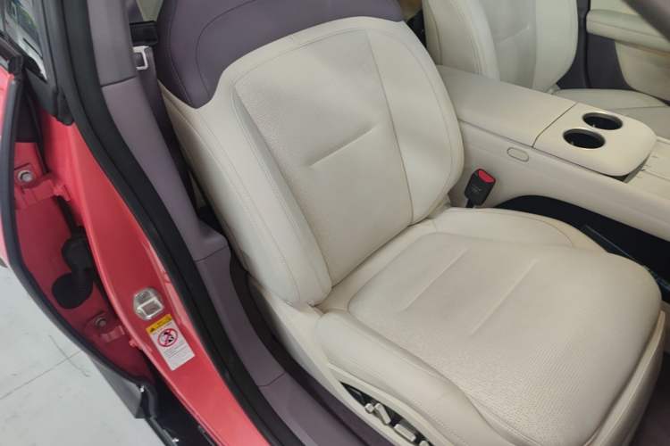 Used Avatr 06 2025 Pro Range-Extended Edition Right Front Seat