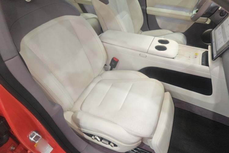 Used Avatr 06 2025 Max Extended-Range Edition Right Front Seat