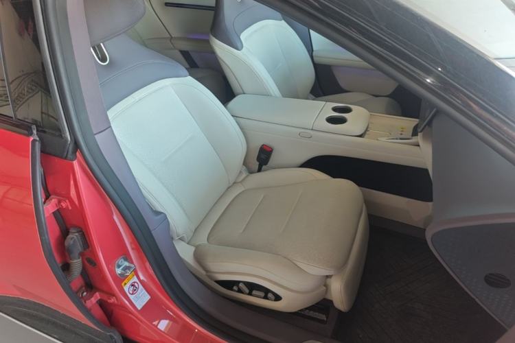 Used Avatr 06 2025 Pro Range-Extended Edition Right Front Seat
