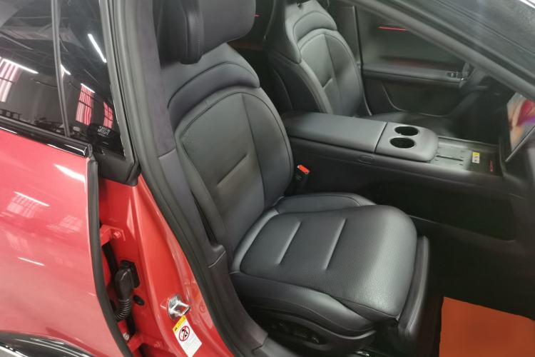Used Avatr 06  Right Front Seat