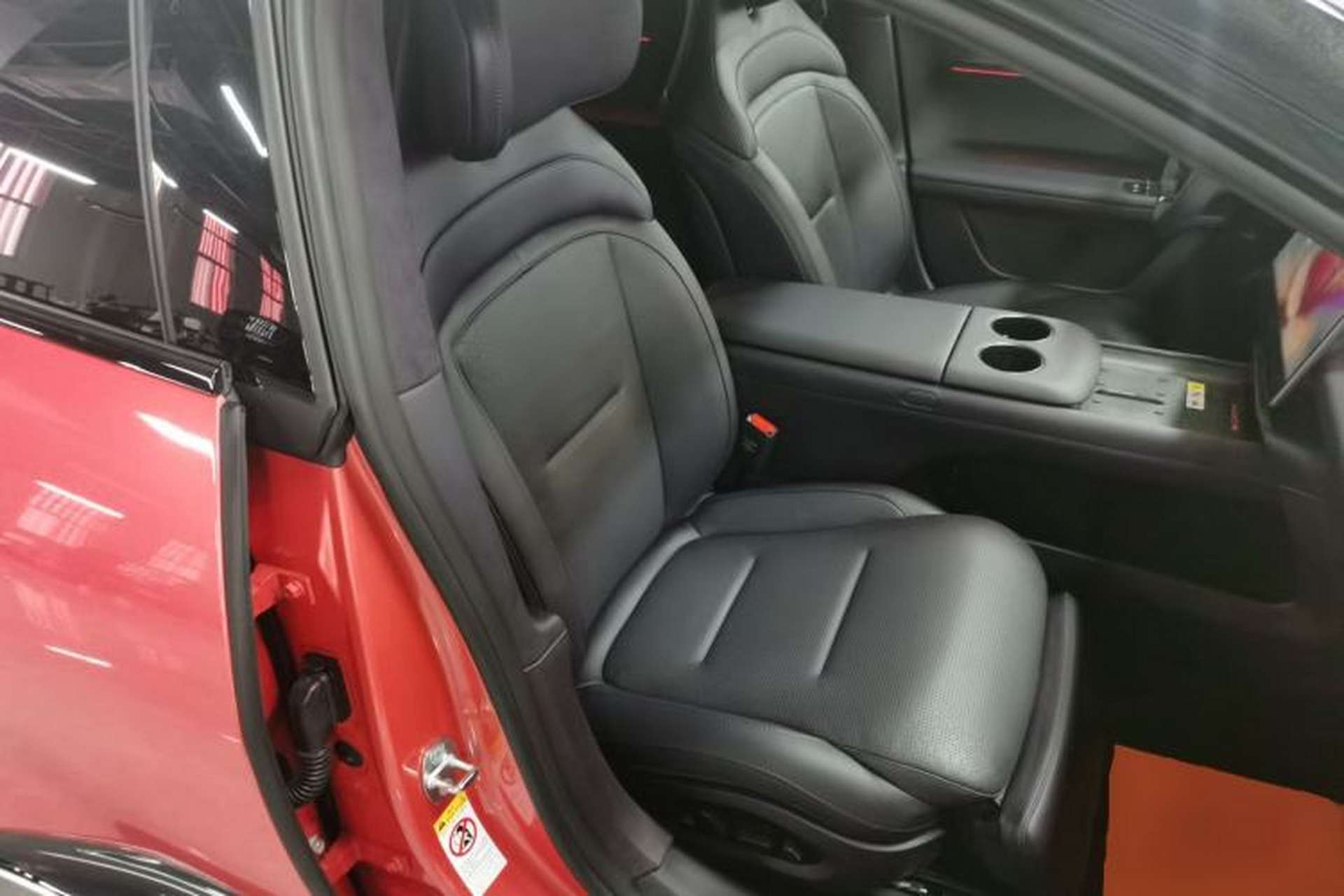 Used Avatr 06  Right Front Seat