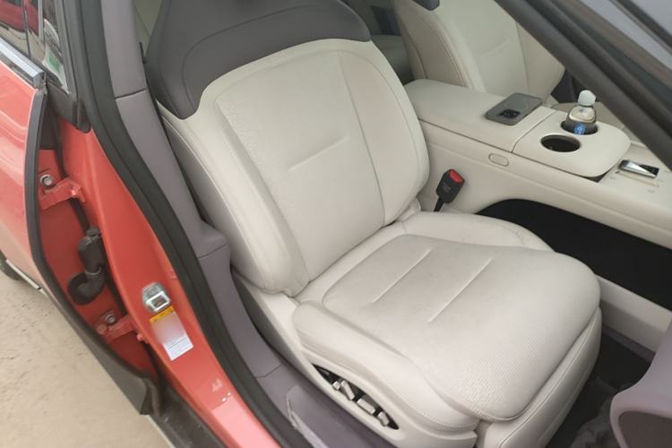 Used Avatr 06 2025 Pro Range-Extended Edition Right Front Seat