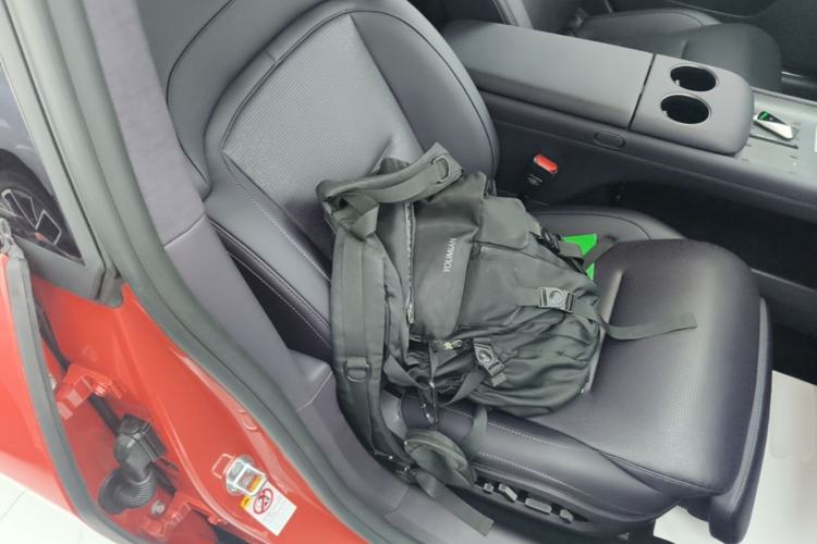 Used Avatr 06  Right Front Seat