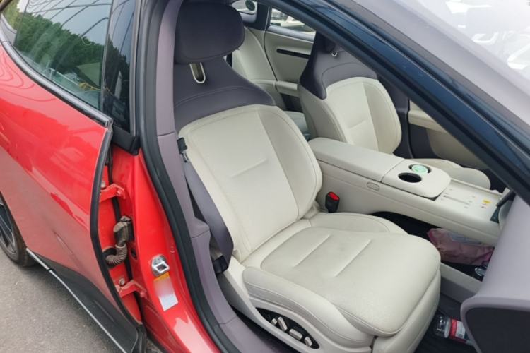 Used Avatr 06 2025 Pro Range-Extended Edition Right Front Seat