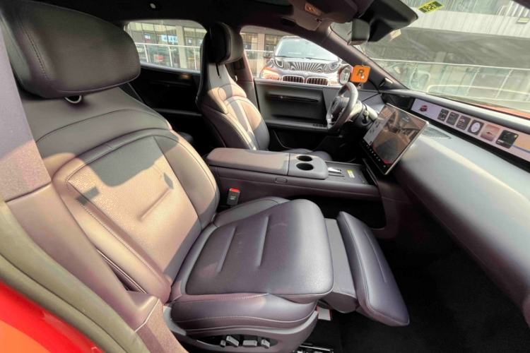 Used Avatr 06 2025 Max Extended-Range Edition Right Front Seat