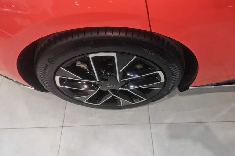 Used Avatr 06 2025 Max Extended-Range Edition Right Rear Wheel Hub