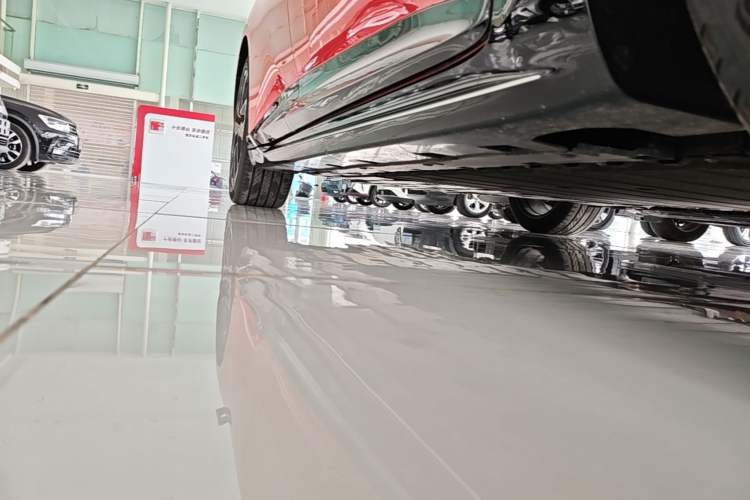 Used Avatr 06 2025 Pro Range-Extended Edition Right Side Sill