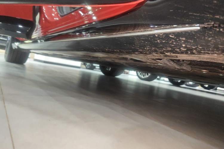 Used Avatr 06 2025 Max Extended-Range Edition Right Side Sill