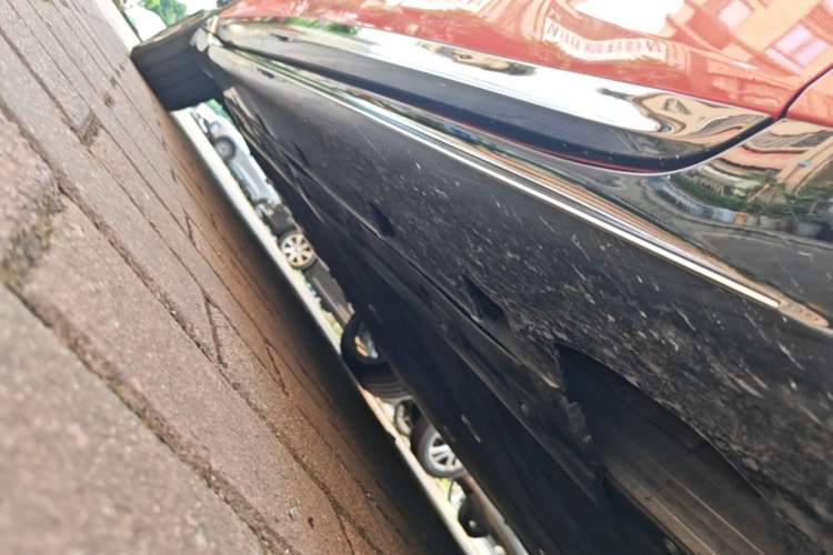 Used Avatr 06 2025 Ultra Pure Electric Edition Right Side Sill