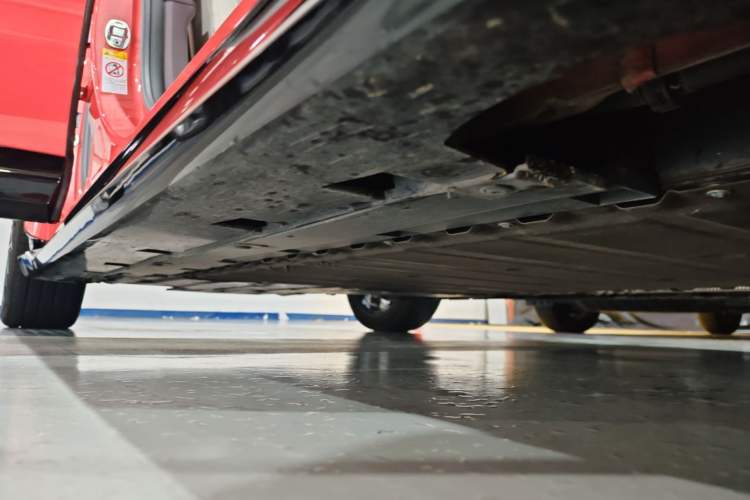 Used Avatr 06 2025 Pro Range-Extended Edition Right Side Sill