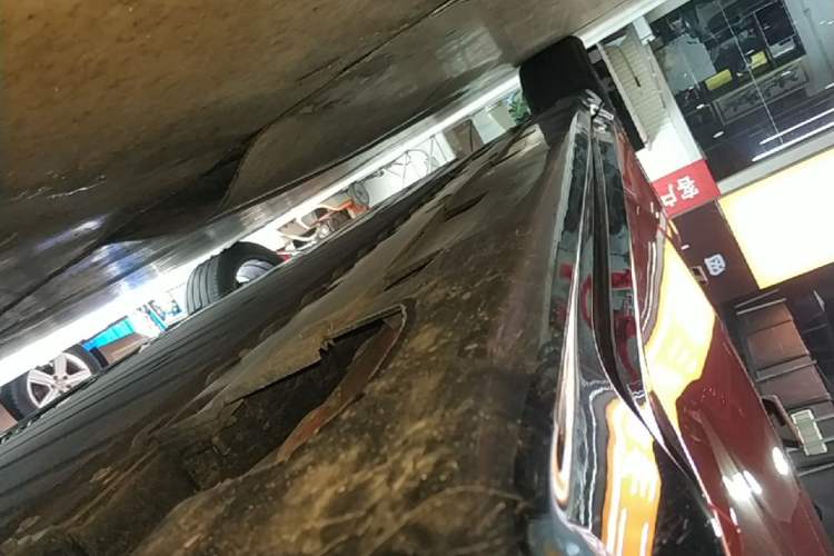 Used Avatr 06 2025 Pro Range-Extended Edition Right Side Sill