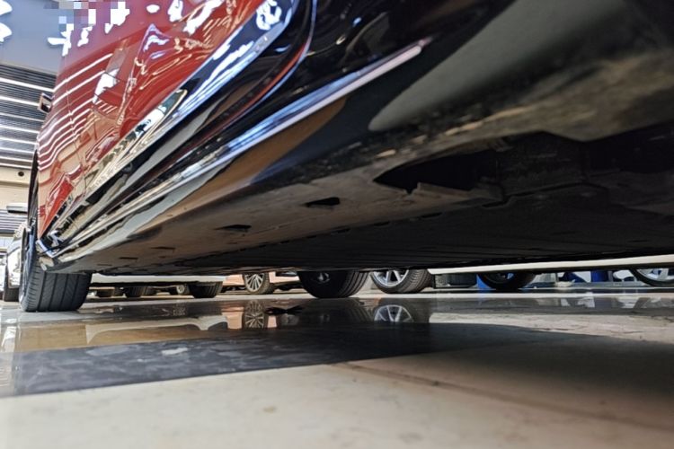 Used Avatr 06 2025 Pro Range-Extended Edition Right Side Sill