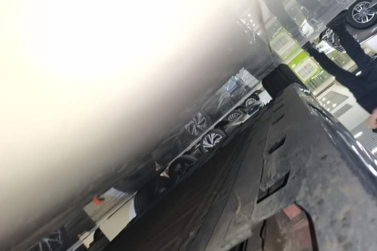 Used Avatr 06 2025 Pro Range-Extended Edition Right Side Sill