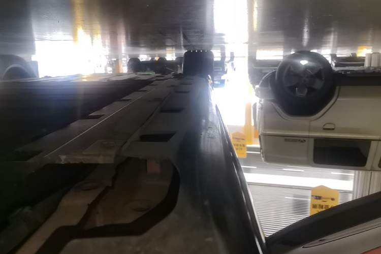 Used Avatr 06 2025 Pro Range-Extended Edition Right Side Sill