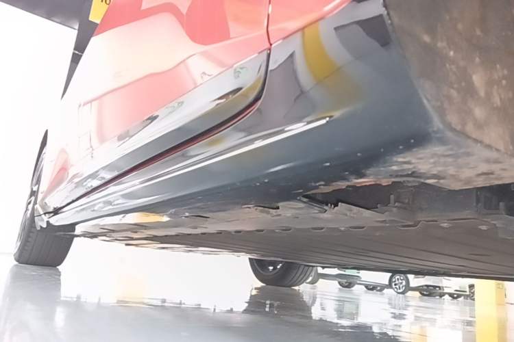 Used Avatr 06 2025 Pro Range-Extended Edition Right Side Sill