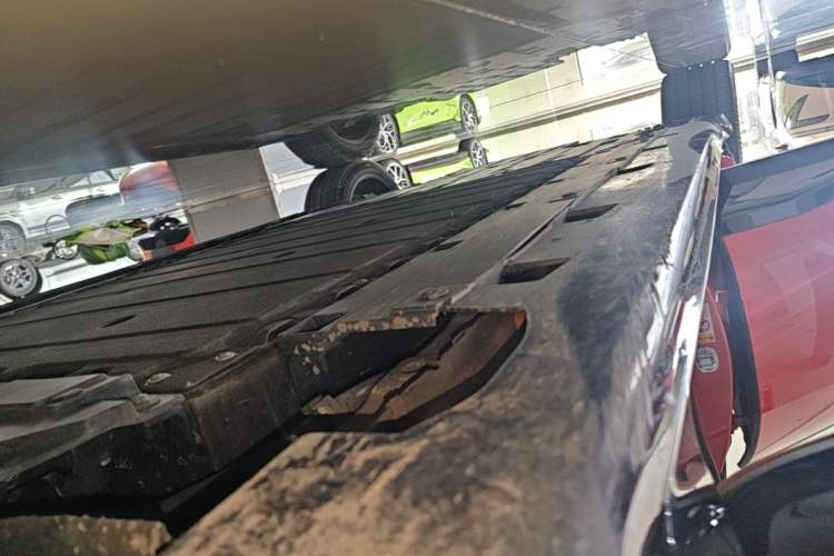 Used Avatr 06 2025 Pro Range-Extended Edition Right Side Sill