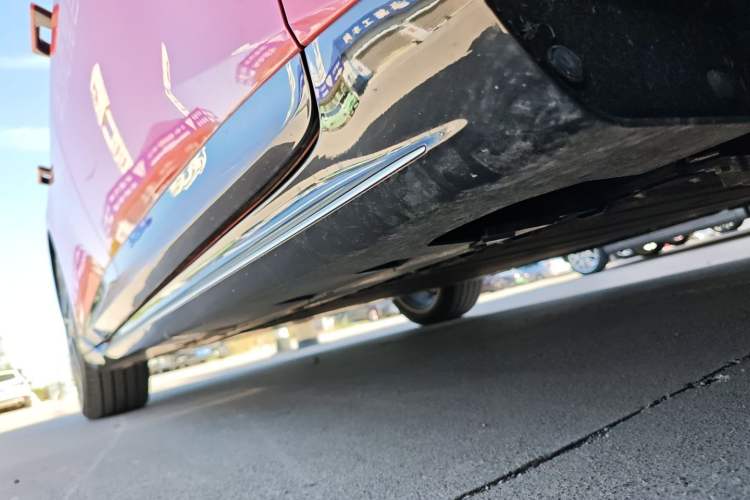 Used Avatr 06 2025 Pro Range-Extended Edition Right Side Sill