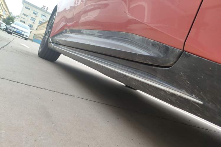 Used Avatr 06 2025 Pro Range-Extended Edition Right Side Sill