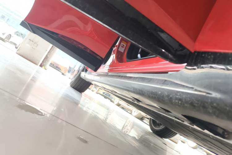 Used Avatr 06  Right Side Sill