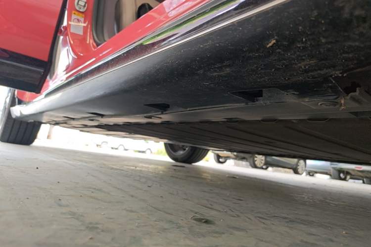 Used Avatr 06 2025 Pro Range-Extended Edition Right Side Sill