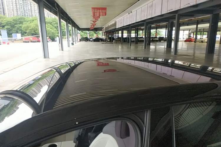 Used Avatr 06 2025 Pro Range-Extended Edition Roof