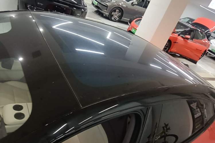 Used Avatr 06 2025 Pro Range-Extended Edition Roof