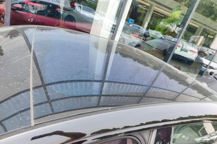 Used Avatr 06 2025 Pro Range-Extended Edition Roof