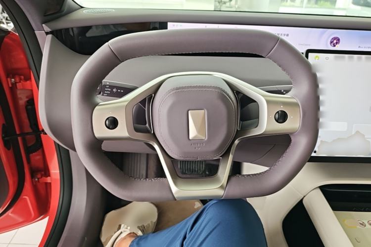 Used Avatr 06 2025 Pro Range-Extended Edition Steering Wheel