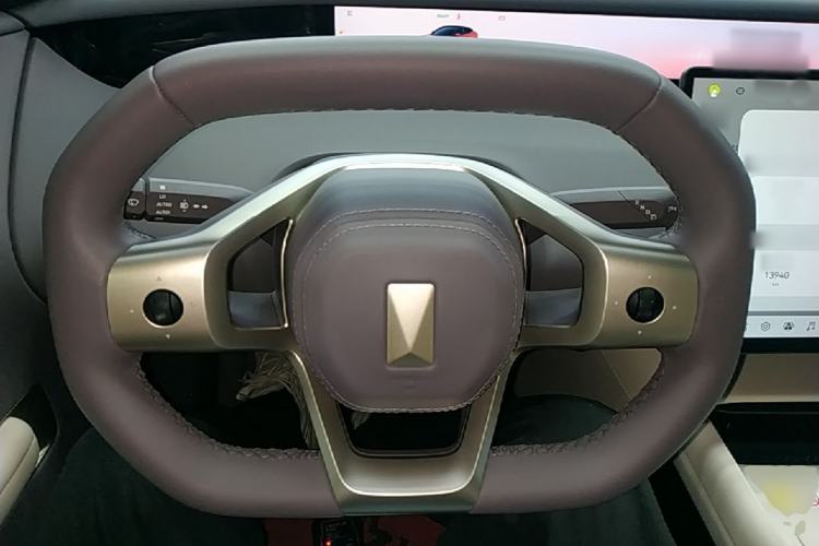 Used Avatr 06 2025 Pro Range-Extended Edition Steering Wheel