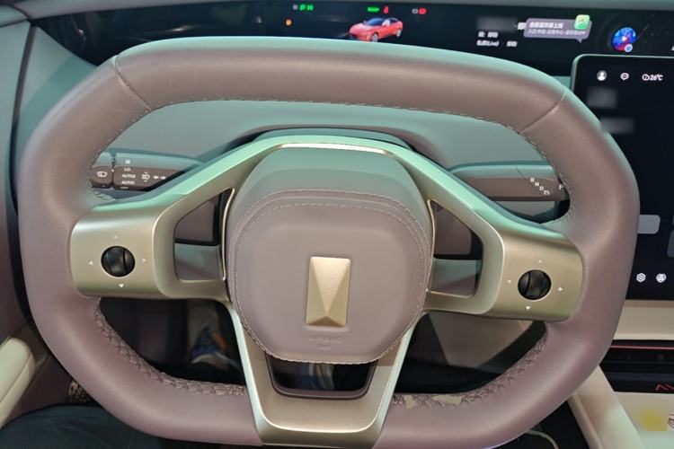 Used Avatr 06 2025 Pro Range-Extended Edition Steering Wheel