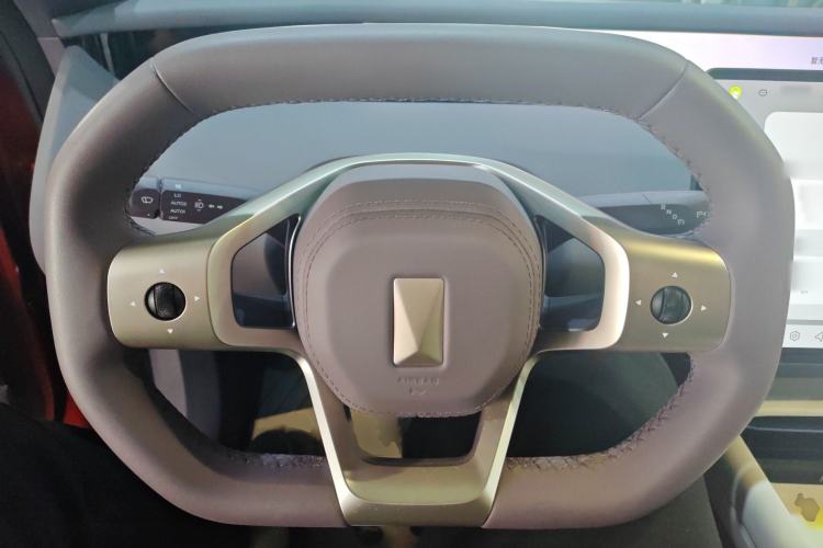 Used Avatr 06 2025 Pro Range-Extended Edition Steering Wheel