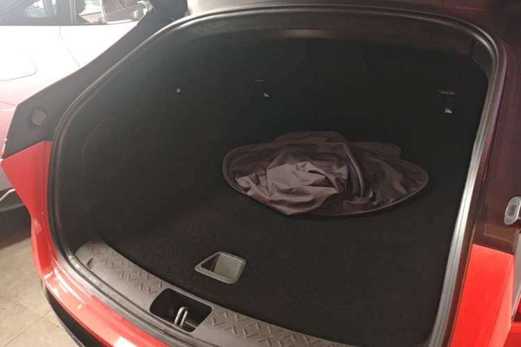 Used Avatr 06 2025 Pro Range-Extended Edition Trunk