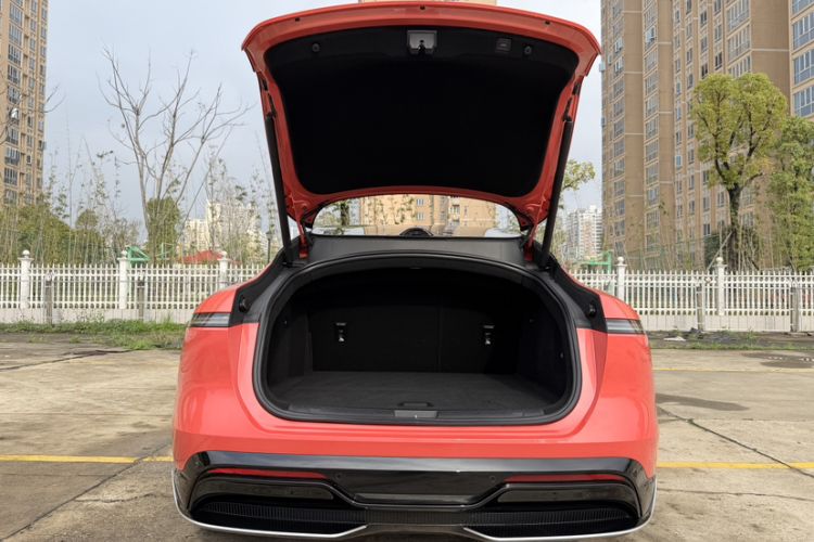 Used Avatr 06 2025 Pro Range-Extended Edition Trunk