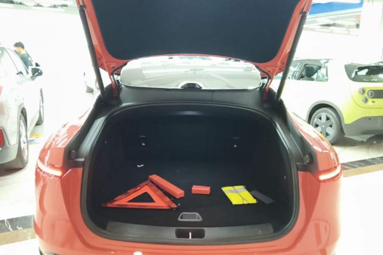 Used Avatr 06 2025 Pro Range-Extended Edition Trunk