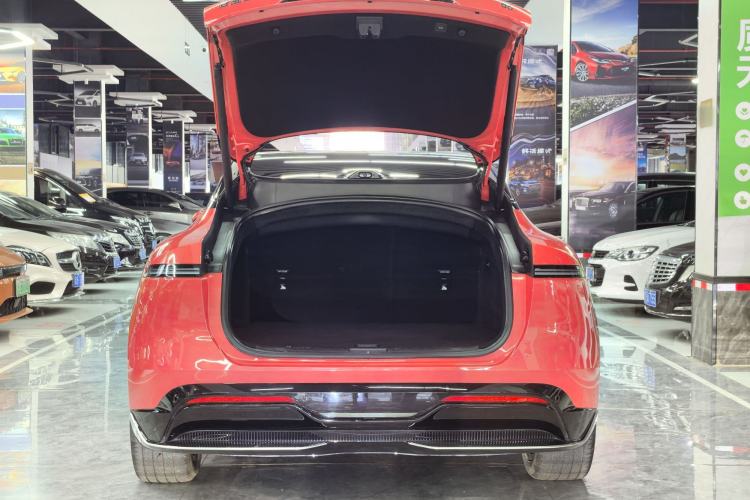 Used Avatr 06 2025 Pro Range-Extended Edition Trunk